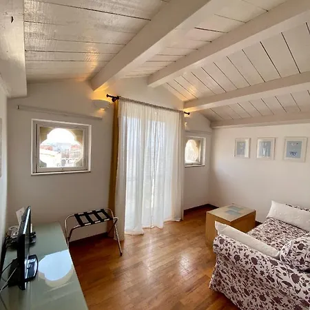 فندق مبيت وإفطار La Via Della Giudecca 3*