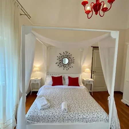 فندق مبيت وإفطار La Via Della Giudecca 3*