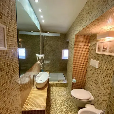 فندق مبيت وإفطار La Via Della Giudecca 3*